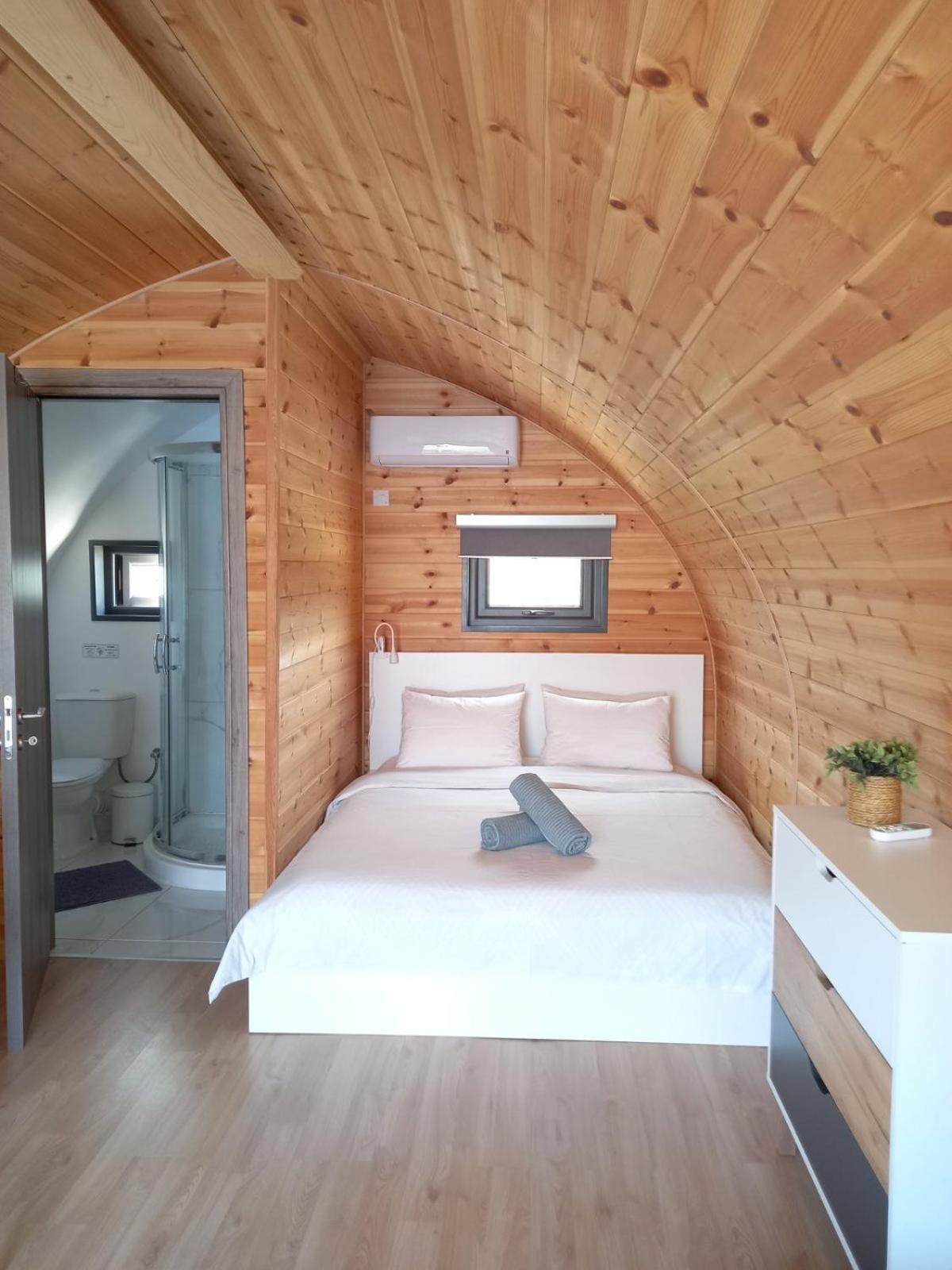 Glamping Pod Hotell Prodromi Exteriör bild